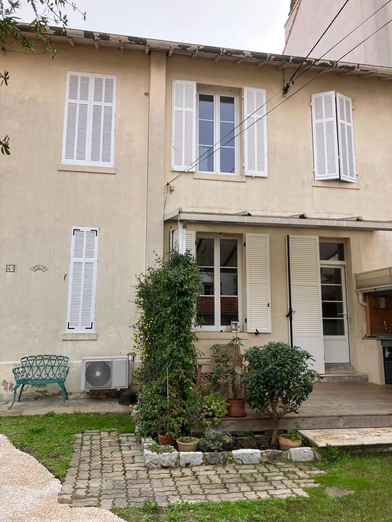 Charmant Appartement Cosy Saint-Raphaël Zewnętrze zdjęcie